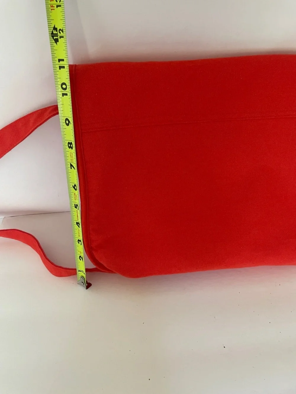 ban.do Red laptop Bag with Curved Slogan